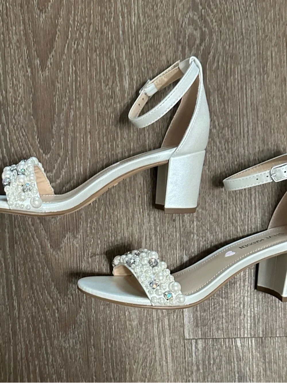 Steve Madden Youth  Girls' size 4 J-Carrson  Embellished Dress Shoes  Pageant